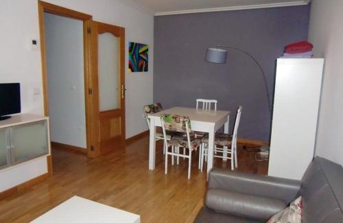 Zamora Apartamento | Welcoming apartment in Zamora, 83 sqm, balcony with view