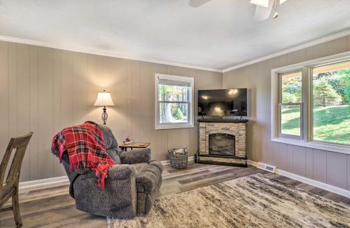 Boone Casa | Welcoming Boone Getaway Near Hiking and Skiing!