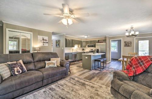 Boone Casa | Welcoming Boone Getaway Near Hiking and Skiing!