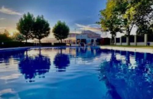 El Gastor Chalet De Esquí | Welcoming chalet with lake and mountain view - El Gastor