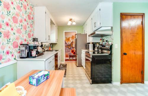 Cottage Grove Casa | Welcoming Cottage Grove Home with Yard