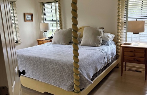 Rectortown Otro | Welcoming farmhouse on 10 quiet acres ~10 min from Middleburg