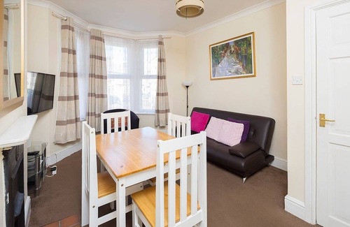 Gillingham Apartamento | Welcoming Flat