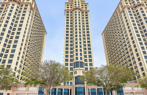 Dubai Production City Apartamento | WelHome - Greenery Apt for Modern Studio in Production City