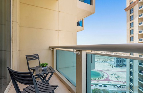 Dubai Production City Apartamento | WelHome - Greenery Apt for Modern Studio in Production City