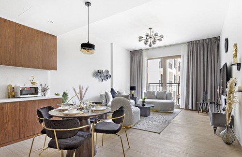 Dubai Sports City Apartamento | WelHome - Incredible Waterfront Apt With Mesmerizing views