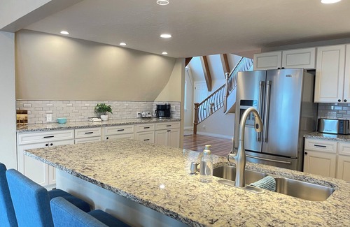 Miller Creek Casa | Well Appointed 3 Bedroom 4 Bed Residence