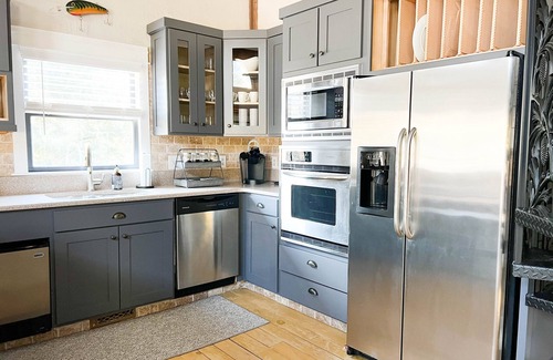 Chickamauga Lake Casa | Well appointed Chickamauga Lake Fishermans lodge, with room for the whole family