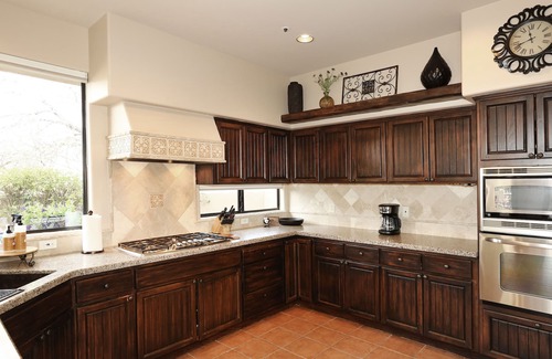 Fifth Green Casa | AMAZING PRIVATE YARD w/ POOL, GOLF CART, MAIN FLOOR BEDROOMS