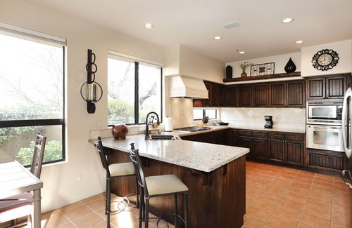 Fifth Green Casa | AMAZING PRIVATE YARD w/ POOL, GOLF CART, MAIN FLOOR BEDROOMS