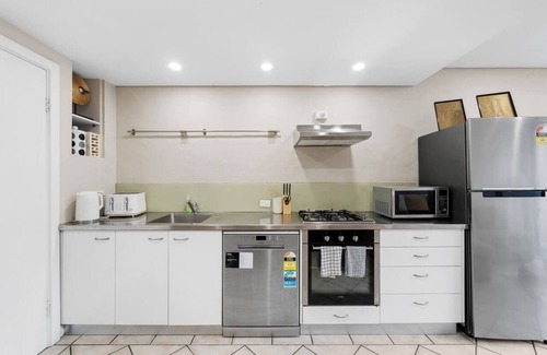 Redfern Casa | Well-Connected 4 BR House/Central station- 12 mins