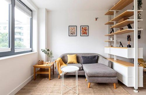 Tower Hamlets Apartamento | Well-Connected Cosy and Bright Modern Flat