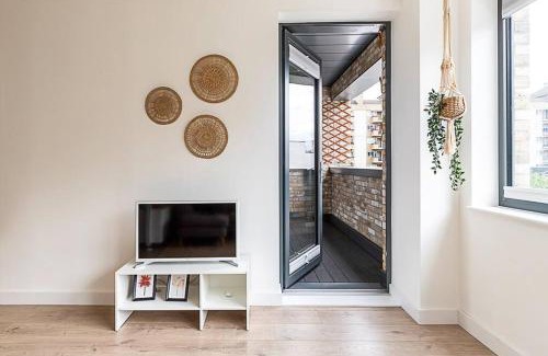 Tower Hamlets Apartamento | Well-Connected Cosy and Bright Modern Flat