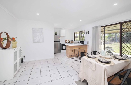 Hillcrest Casa | Well decorated & newly renovated entire beautiful home in Brisbane