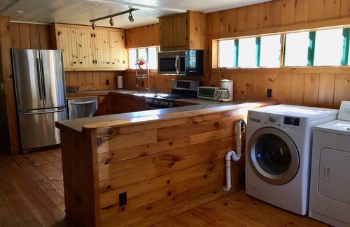 Craftsbury Casa | Acogedora casa bien equipada para 10 personas: senderismo, ciclismo, esquí y cerveza de clase mundial.