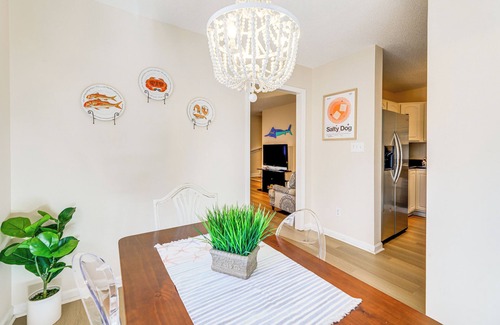 Emerald Isle Apartamento | Well-equipped Emerald Isle Townhome: Pets Welcome!