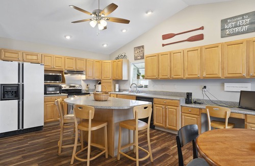 Westminster Casa | Lakefront 4BR w/ dock, lake toys - family fun - Check out our reviews!