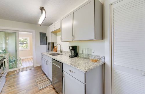 Morehead City Casa | Well-Equipped Morehead City Home ~ 5 Mi to Beach!