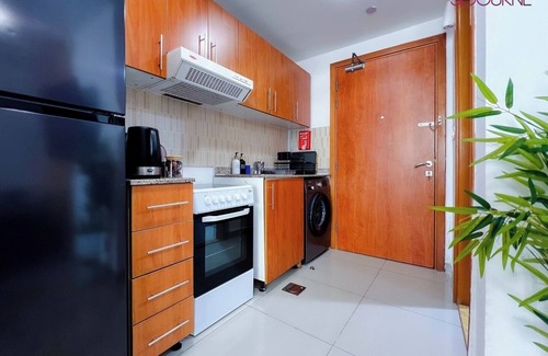 Dubai Production City Apartamento | Well-Formed Studio in Lakeside IMPZ