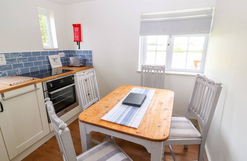 Chester Cabaña | WELL HOUSE FARM FLAT 1, pet friendly, with a garden in Bretton