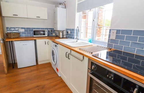 Chester Cabaña | WELL HOUSE FARM FLAT 1, pet friendly, with a garden in Bretton