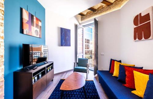 Morvedre Apartamento | Well Lit and Creatively Designed Apartment