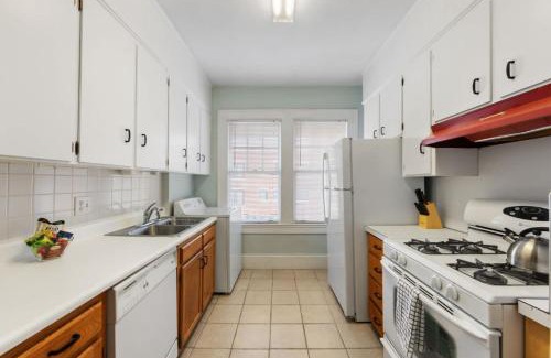 Charlotte Casa | Well Located 1 BR in Elizabeth with Covered Porch