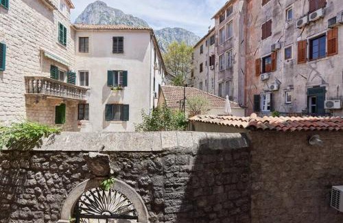 Kotor Old Town Apartamento | Well Located 1Bedroom in the Heart of the Old Town