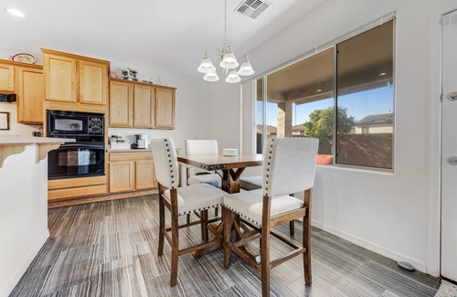 Westwing Mountain Casa | Well-located home with private pool, AC, fast WiFi & W/D - great for snowbirds