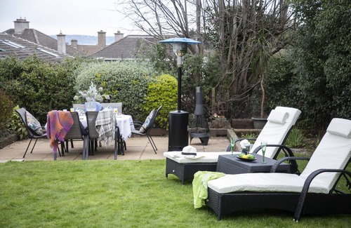 Dublin Casa | Well maintained, Spacious, Over 2,500 Sq Ft Private Semi-detached 3 bedroom