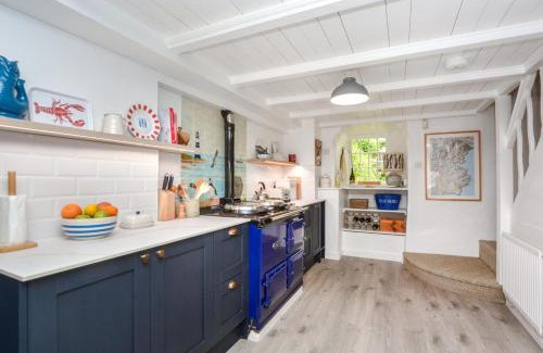 Helford Casa | Well Too