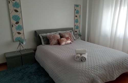 Torre da Marinha Apartamento | Bienvenido a South Bay Guest House
