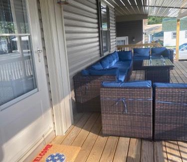 Bradford Casa | Weller Island Retreat