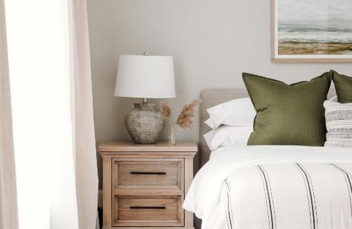 Carrying Place Casa | Wellers Landing - Prince Edward County Lakehouse