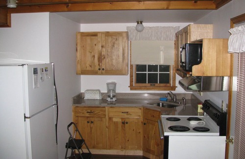 Wellfleet Cabaña | Wellfleet Salt Box Cottage, calor y aire acondicionado