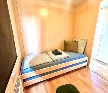 Vijfhuizen Casa | Wellness bungalow with jacuzzi &sauna&private garden near Amsterdam
