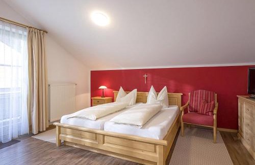 Oberaudorf Apartamento | Wellness Ferienwohnung Schweinsteiger mit Hallenbad und Sauna