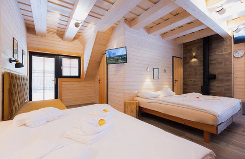 Zazriva Cama Y Desayuno | Wellness rezort Jánošíkov dvor