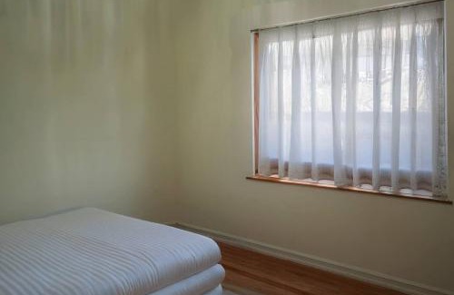 West New York Casa | Wellness Sanctuary min to NYC Sleeps 9 w Garage