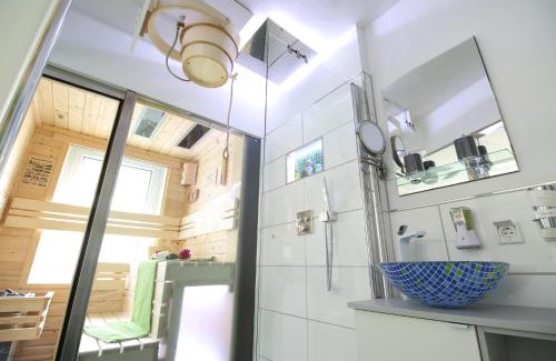 Oberhausen Apartamento | Wellnessapartment Nr1 mit Finnischer Sauna - Wallbox - Netflix - WLAN