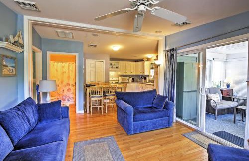 Moody Casa | Wells Beach Cottage with Pool Access about 1 Mi to Coast