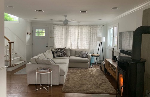 Point Pleasant - Toms River Casa | Welocme to this Vacation Oaisis, with a Pool and Hot Tub