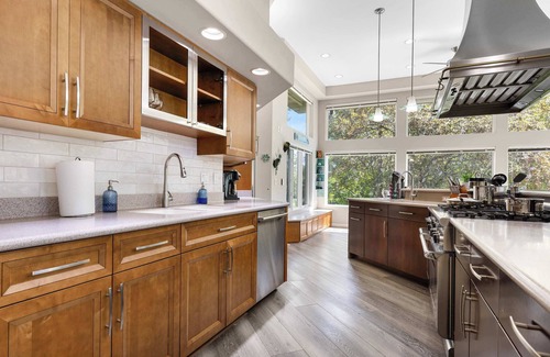 Rockford Casa | Wembley Place Estate/Indoor Pool/Hot Tub/Game Room