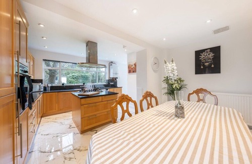 Barnhill Casa | Wembley Stadium 5 Bed House