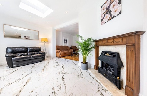Barnhill Casa | Wembley Stadium 5 Bed House