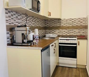 Kiskunhalas Apartamento | Weninger Studio Apartman