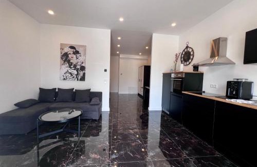 Loehne Apartamento | Werre Apartments mit Smart-TV - stilvol, zentral & wohnlich