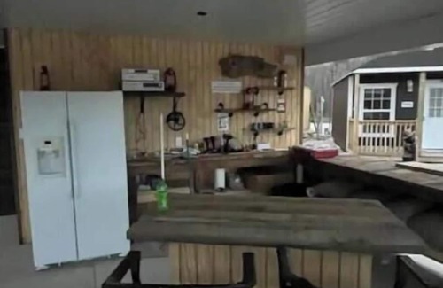 Miller County Cabina | “Wes” one of the 5 Tiny Cabins on the Osage River