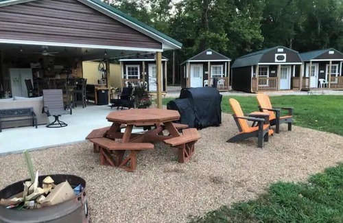 Miller County Cabina | “Wes” one of the 5 Tiny Cabins on the Osage River