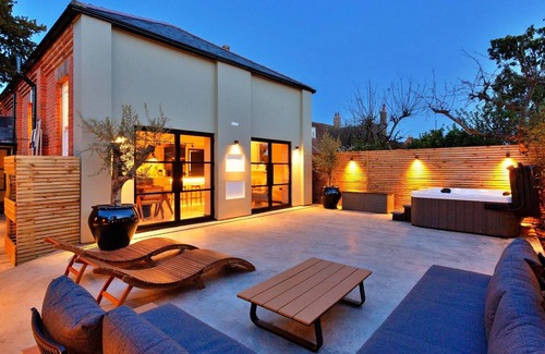 Appledore Casa | Wesleyan House by Interhome
